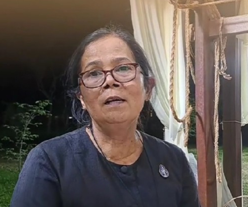 ด้วยน้ำพระทัยพระแม่หลวง สู่ศิลปาชีพบางไทร