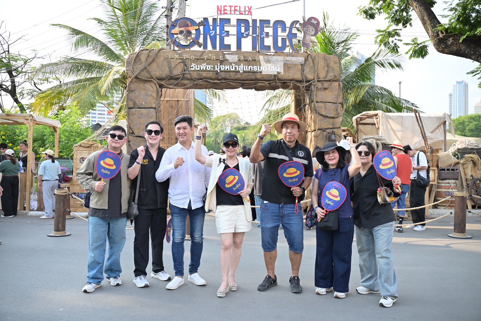 ผู้ว่า กทม. จับมือ ผู้ว่า ททท. และ Netflix เปิดงาน &ldquo;GRAND LINE IN THAILAND&rdquo; เนรมิตสวนลุมพินีสู่โลกวันพีซ ต้อนรับซีรีส์ภาคใหม่
