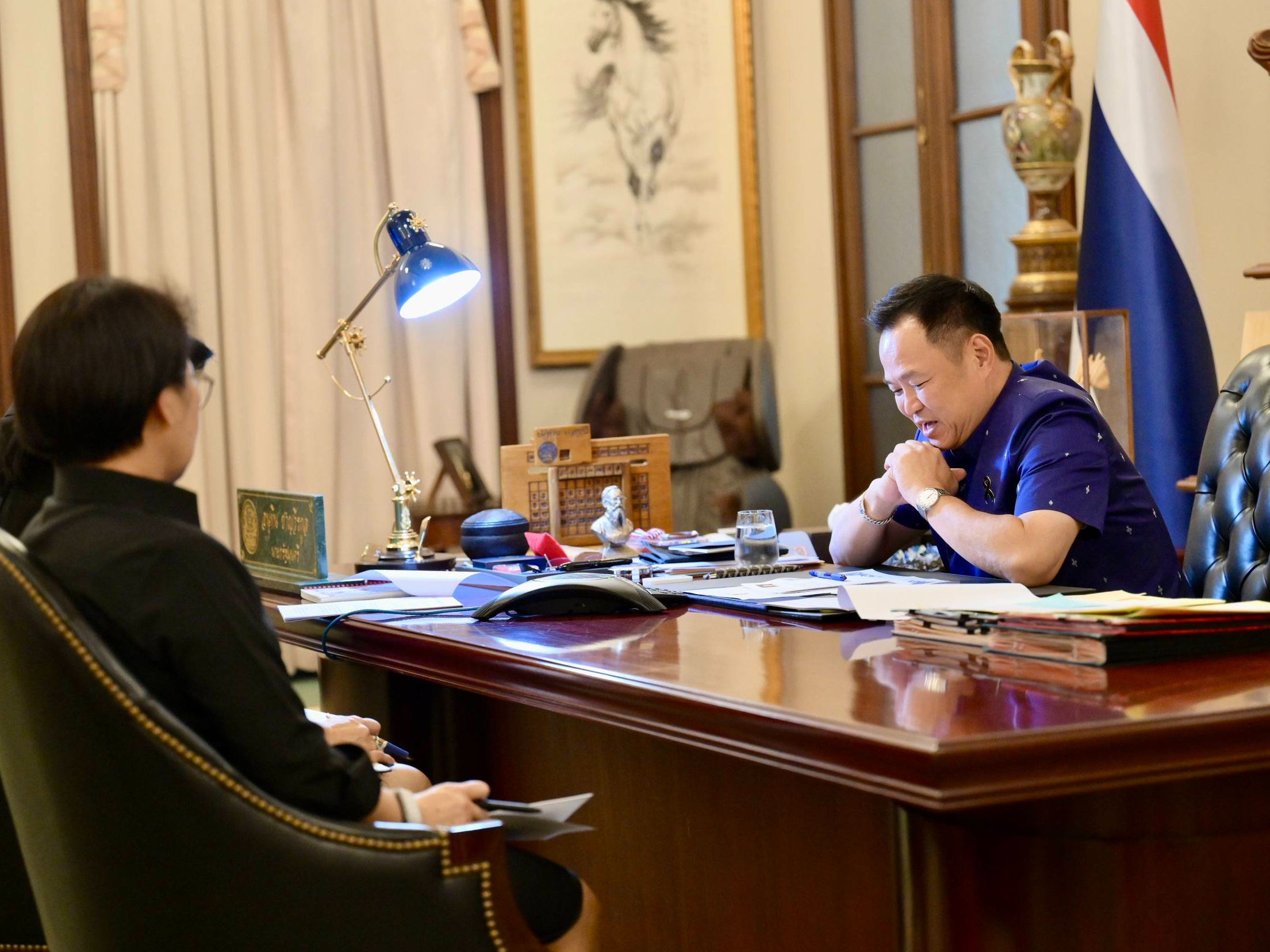 ปธน.ฟิลิปปินส์ต่อสายแสดงความยินดี พร้อมเชิญนายกฯ อนุทิน ร่วมประชุมสุดยอดอาเซียน ชื่นชมไทยจัดการปัญหาสแกมเมอร์ และขอบคุณที่ช่วยชาวฟิลิปปินส์ที่ถูกหลอกลวงกลับประเทศ