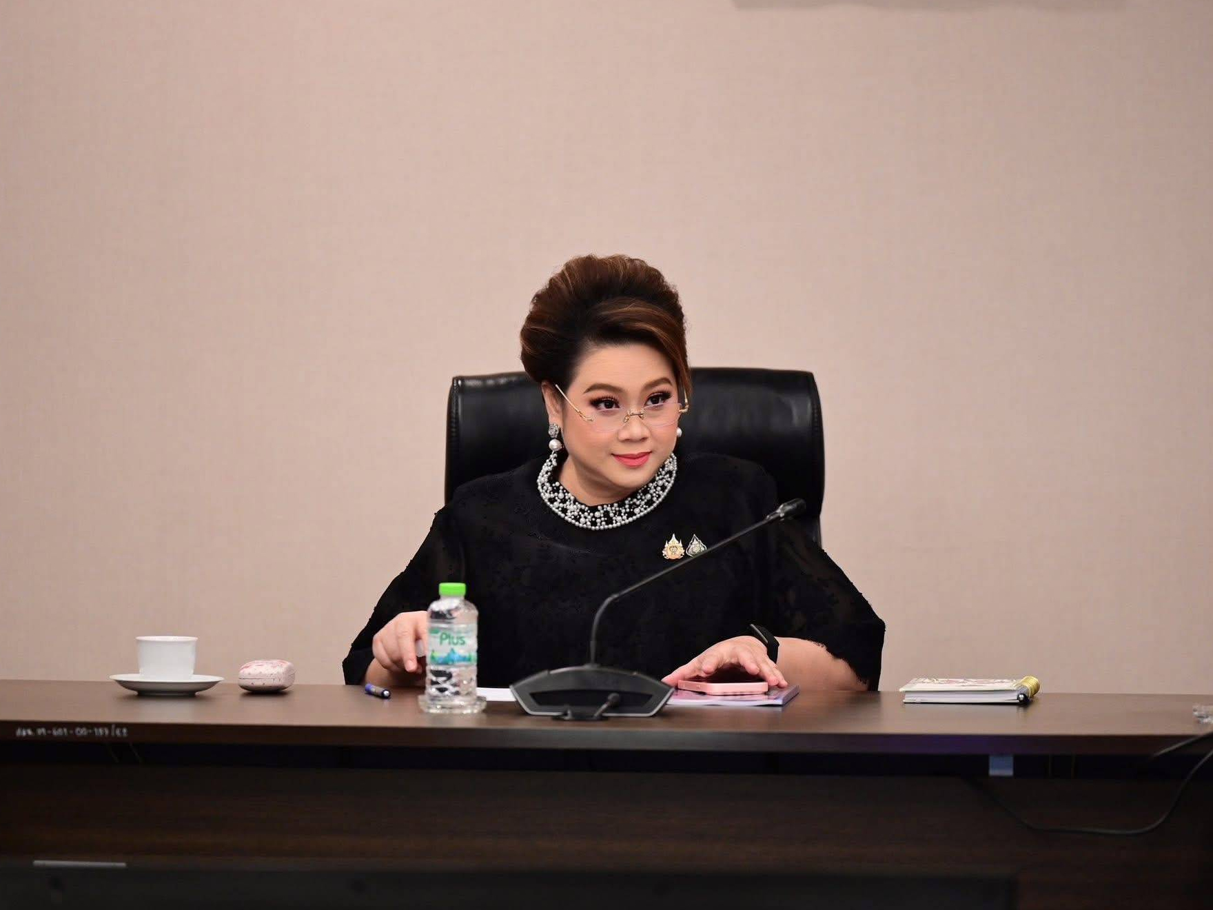 "ศุภมาส" ดัน "กองทุนสื่อปลอดภัยฯ" ผนึก "กรมประชาสัมพันธ์-อสมท" หนุนดีอี เร่งสร้างภูมิคุ้มกัน-ยกระดับกำกับแพลตฟอร์ม ปกป้องเด็กเยาวชนจากคอนเทนต์ขยะ ภัยร้ายบนโลกออนไลน์