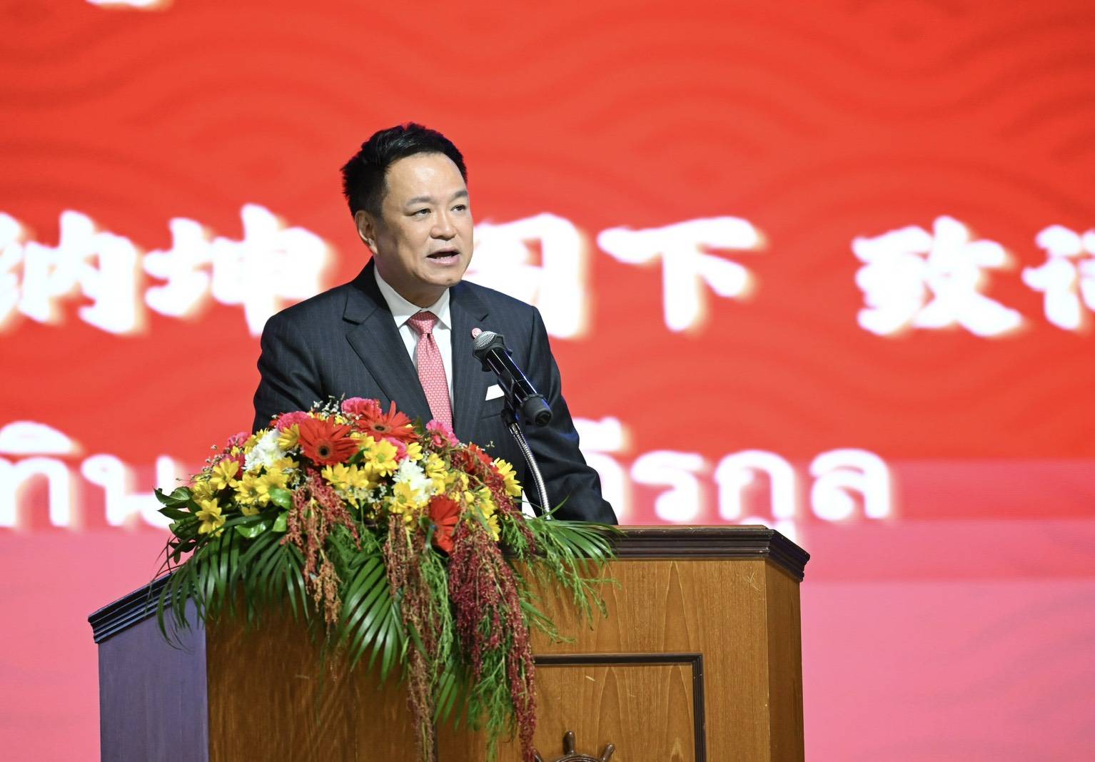 นายกฯ &ldquo;อนุทิน&rdquo; เปิดงาน 60 ปี ชมรม 9 สมาคมจีน ย้ำไทย&ndash;จีน &ldquo;พี่น้อง&rdquo; สู่ &ldquo;หุ้นส่วนสร้างอนาคต&rdquo; เชื่อมคนรุ่นใหม่&ndash;ธุรกิจ&ndash;เทคโนโลยี